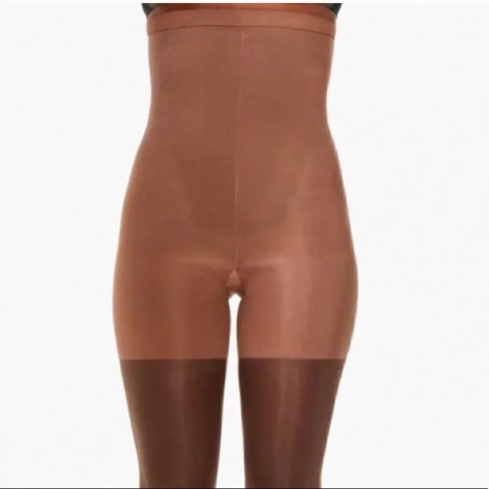 SPANX JET Black High Waist to Mid Thigh!